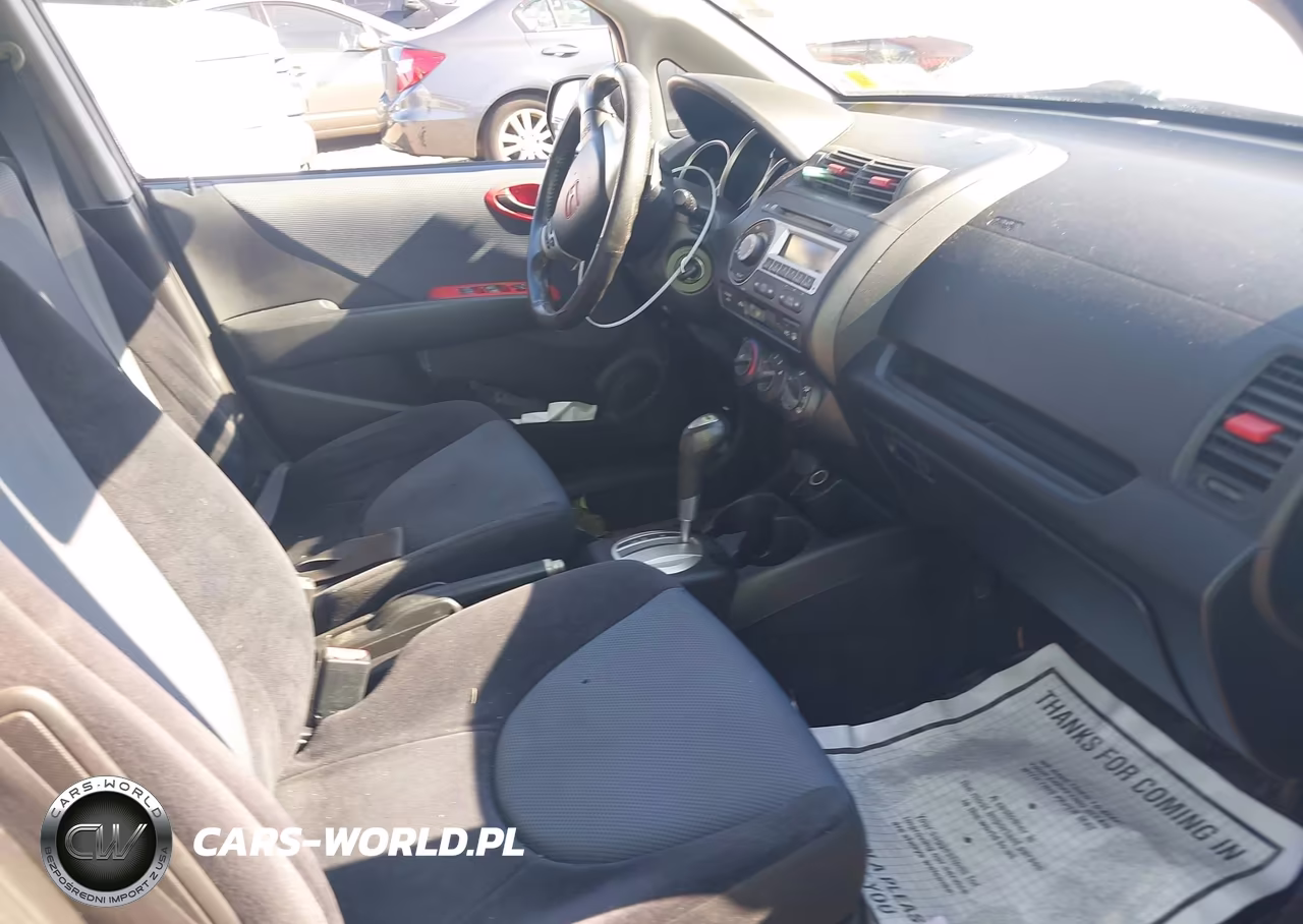 2008 Honda Fit Sport VIN:JHMGD38648S001082 - 5