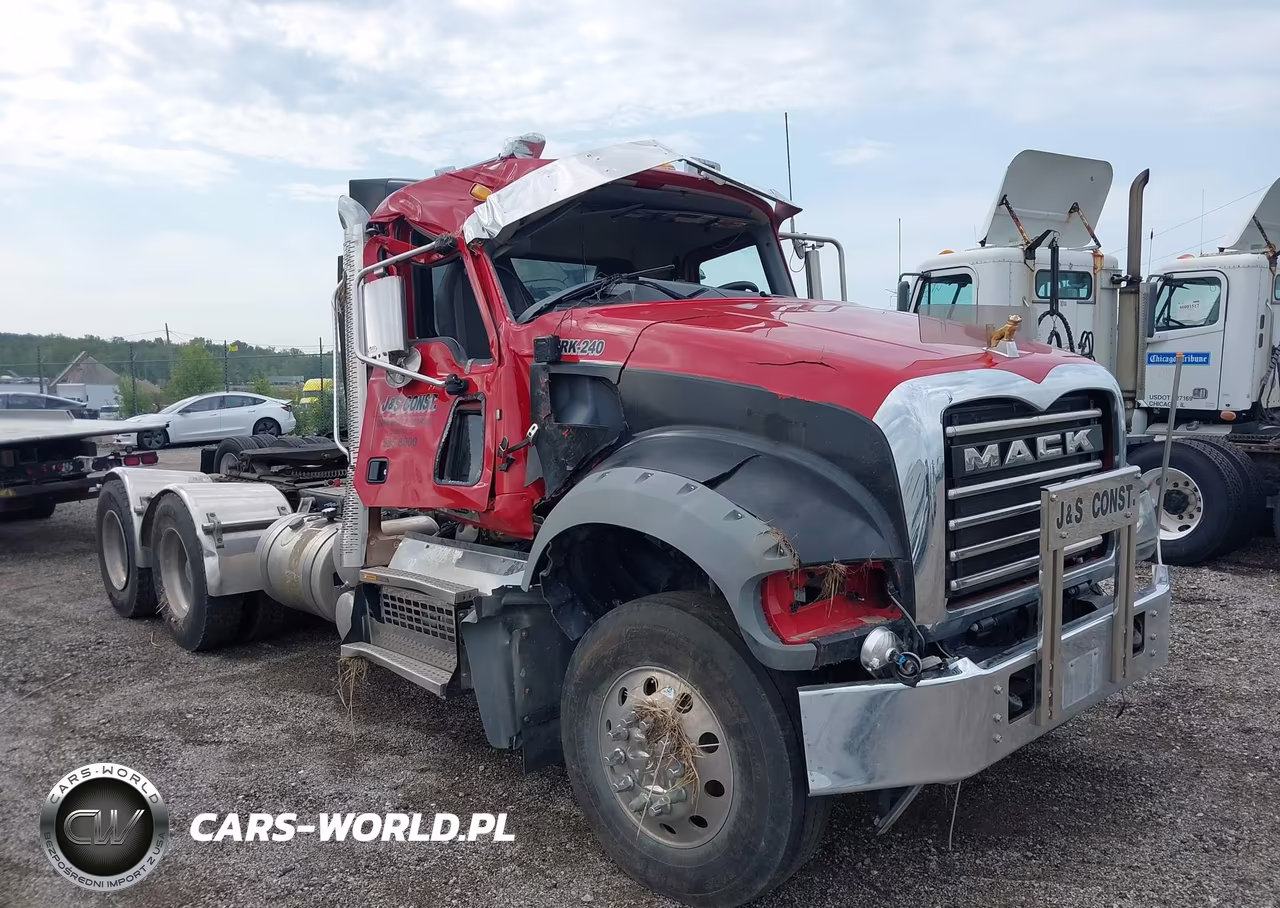 2020 Mack Granite