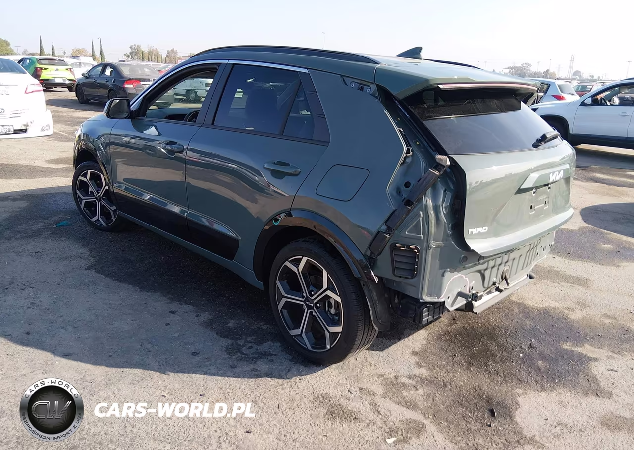 2025 Kia Niro Ex Touring VIN:KNDCR3LE6S5238212 - 3