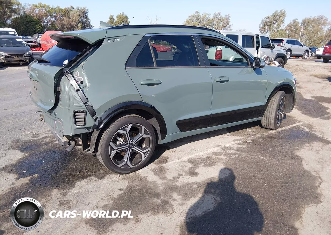 2025 Kia Niro Ex Touring VIN:KNDCR3LE6S5238212 - 4