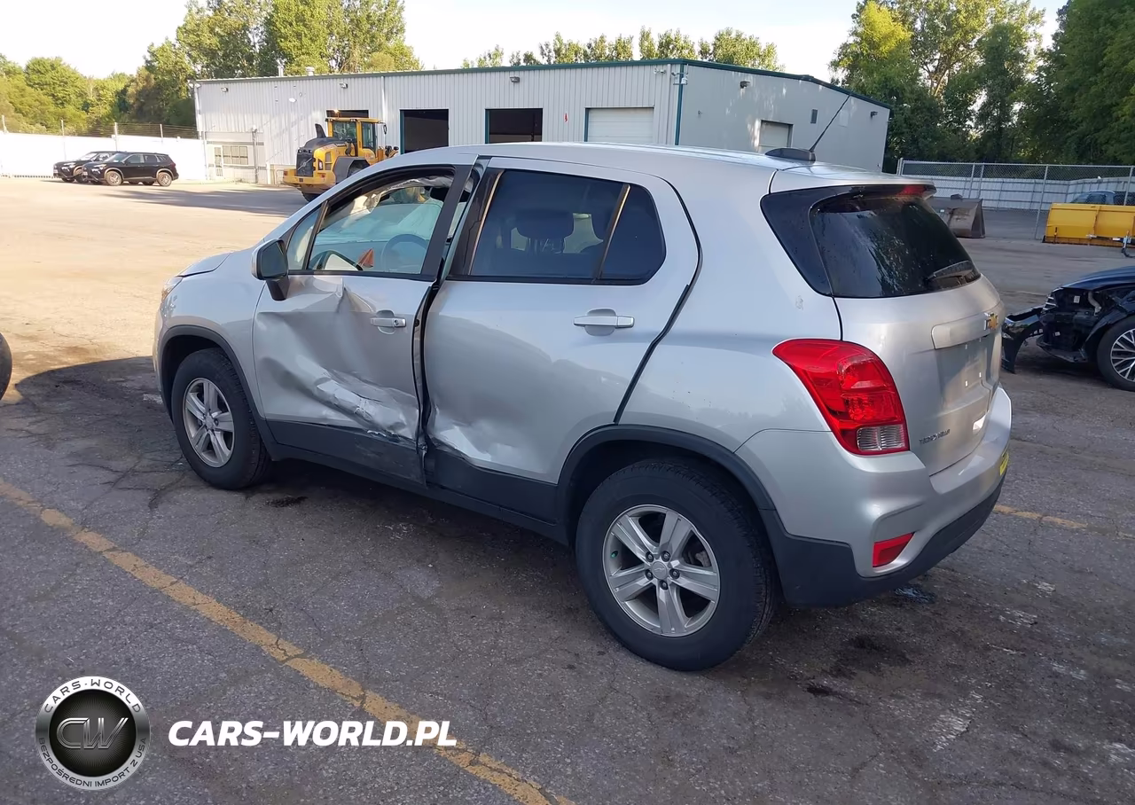 2020 Chevrolet Trax Awd Ls VIN:3GNCJNSBXLL125771 - 3