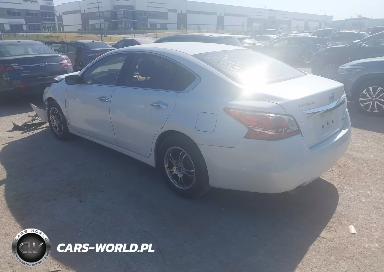 2013 Nissan Altima 2.5 S VIN:1N4AL3AP7DN522048 - 3