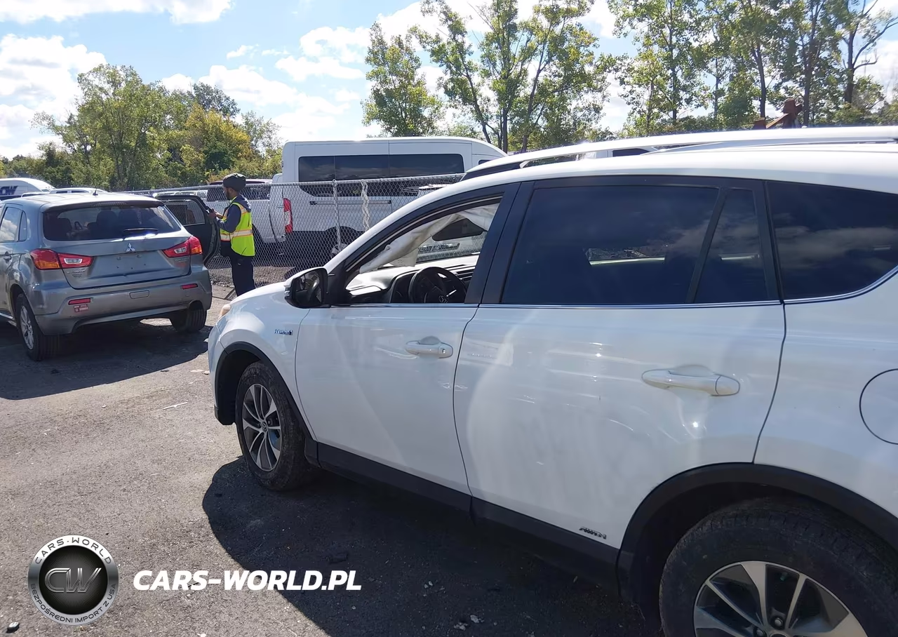 2016 Toyota Rav4 Hybrid Xle VIN:JTMRJREVXGD033457 - 14