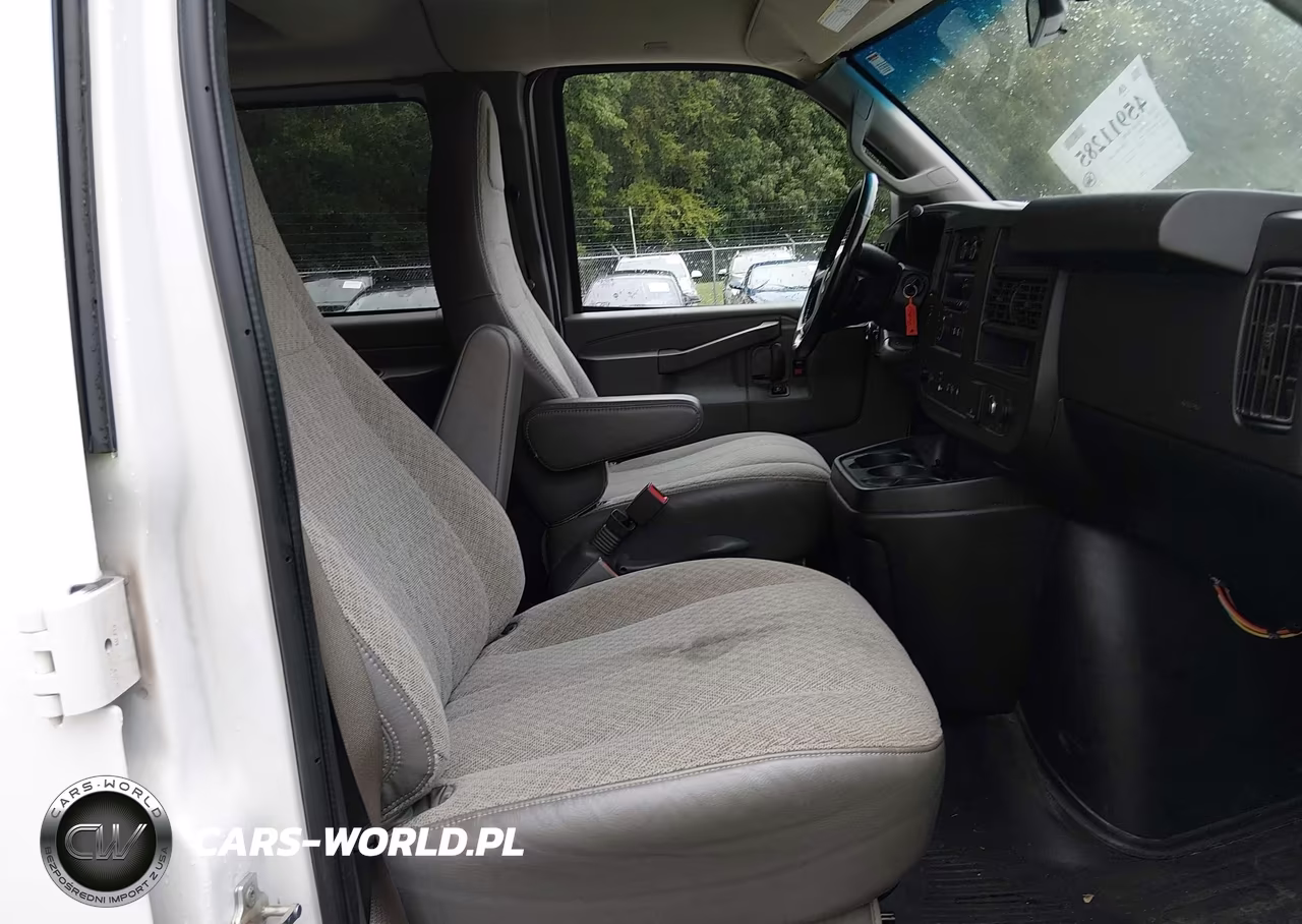 2020 Chevrolet Express Passenger Rwd 2500 Regular Wheelbase Ls VIN:1GAWGEFPXL1256449 - 5