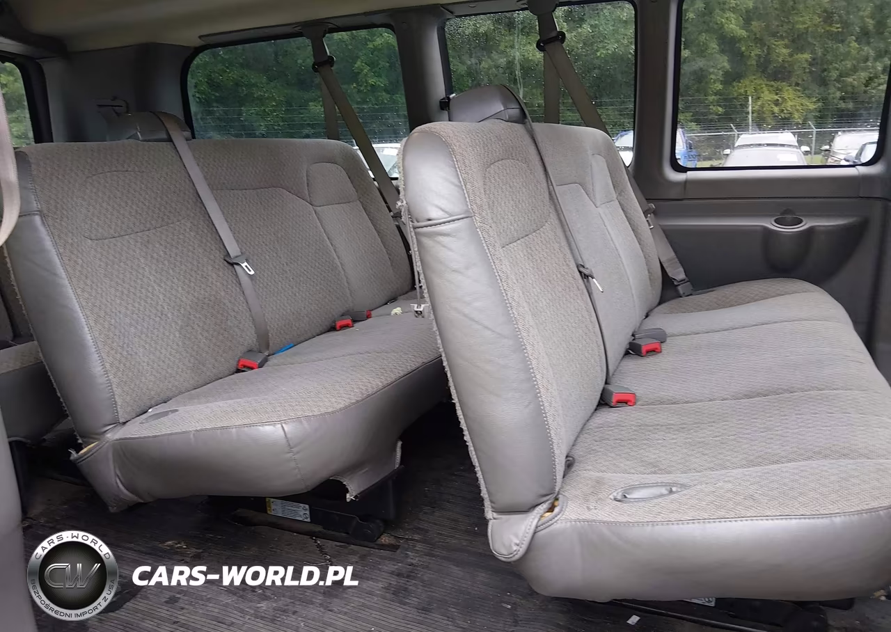 2020 Chevrolet Express Passenger Rwd 2500 Regular Wheelbase Ls VIN:1GAWGEFPXL1256449 - 8