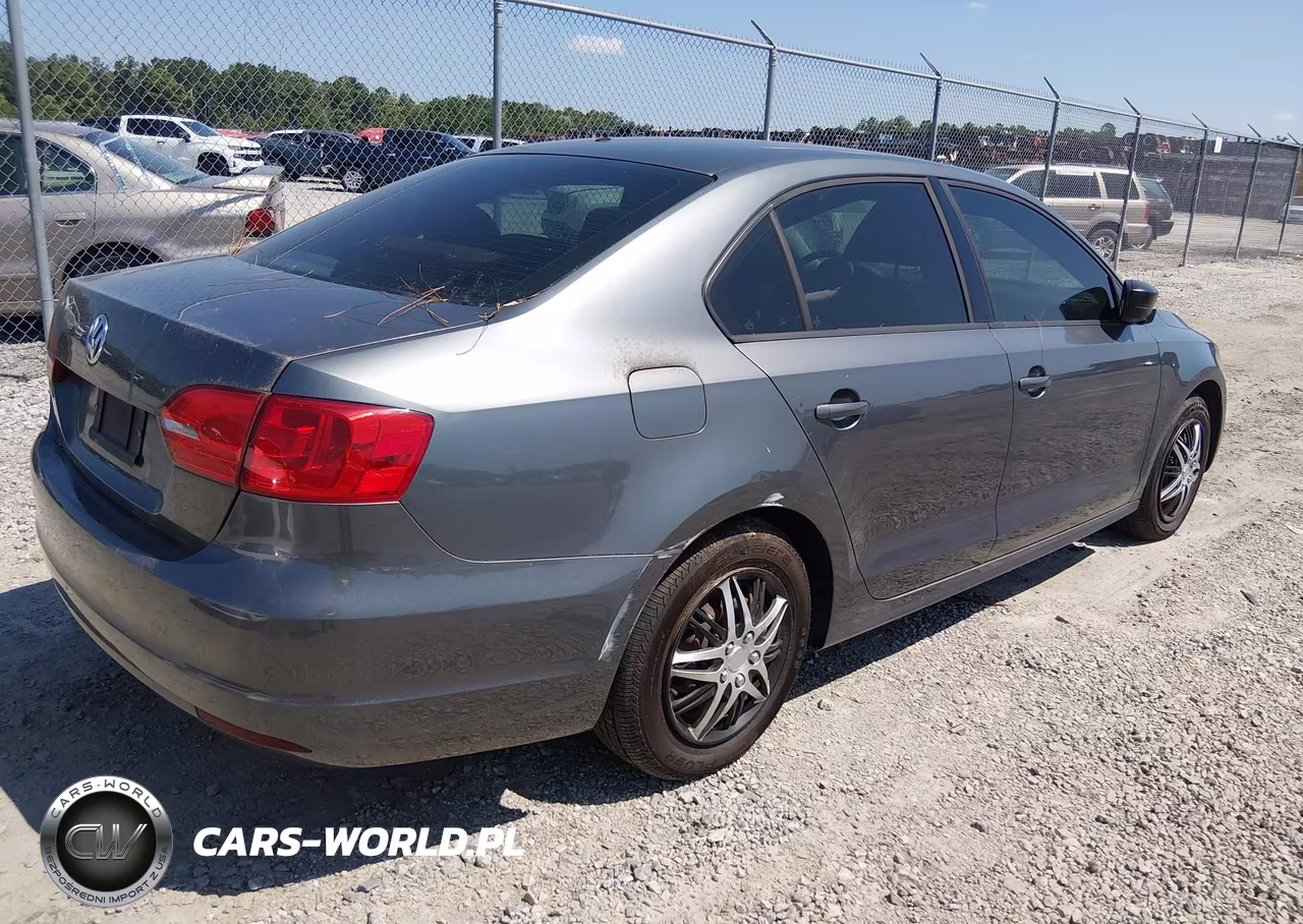 2012 Volkswagen Jetta 2.0L S VIN:3VW2K7AJ6CM411811 - 4