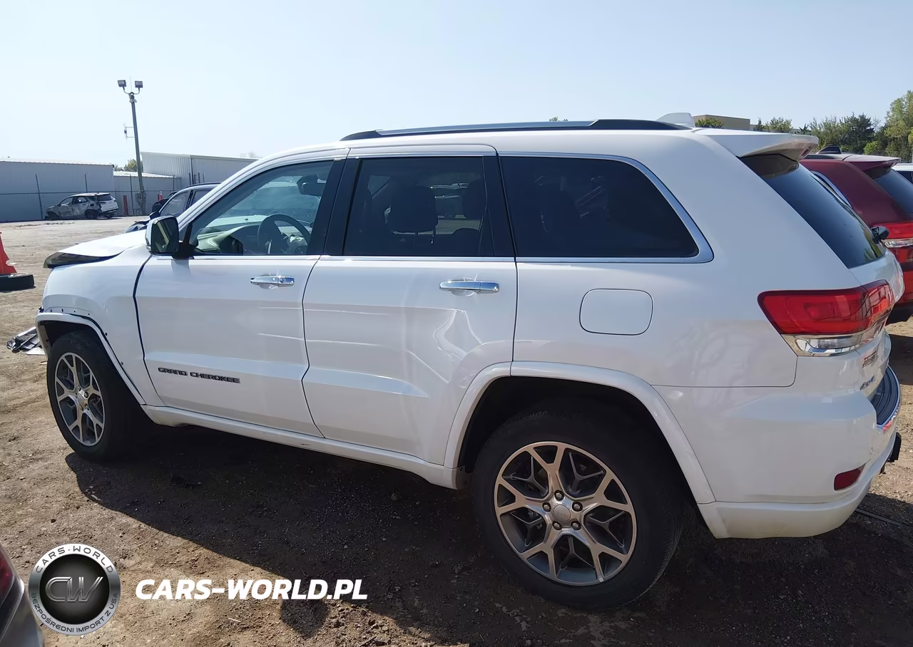 2020 Jeep Grand Cherokee Overland 4X4 VIN:1C4RJFCG9LC375890 - 14