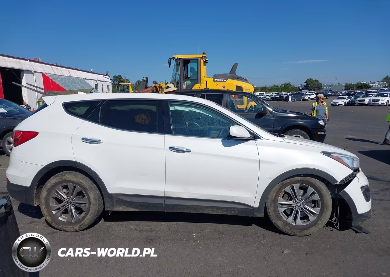 2014 Hyundai Santa Fe Sport 2.4L VIN:5XYZTDLBXEG197702 - 12