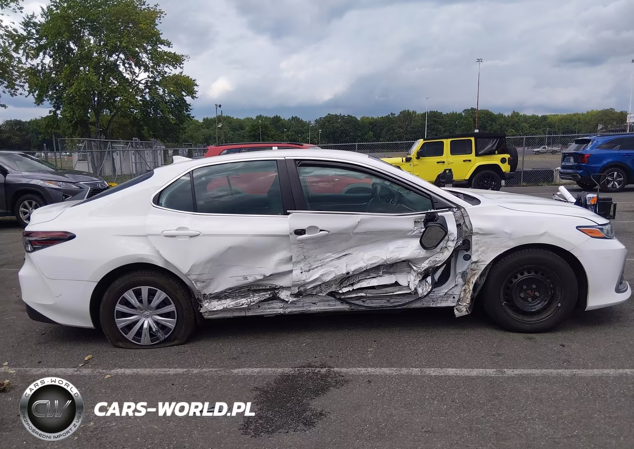 2022 Toyota Camry Le Hybrid VIN:4T1C31AK6NU576309 - 13