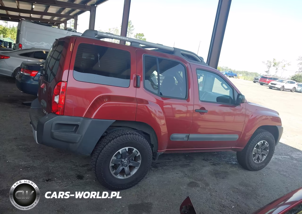 2015 Nissan Xterra Pro-4X VIN:5N1AN0NW5FN660738 - 13