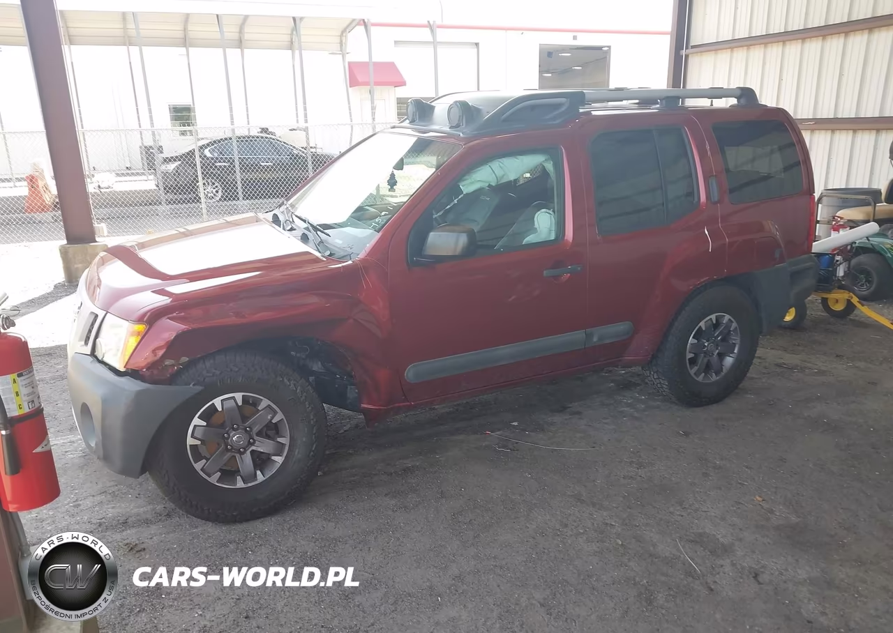 2015 Nissan Xterra Pro-4X VIN:5N1AN0NW5FN660738 - 2