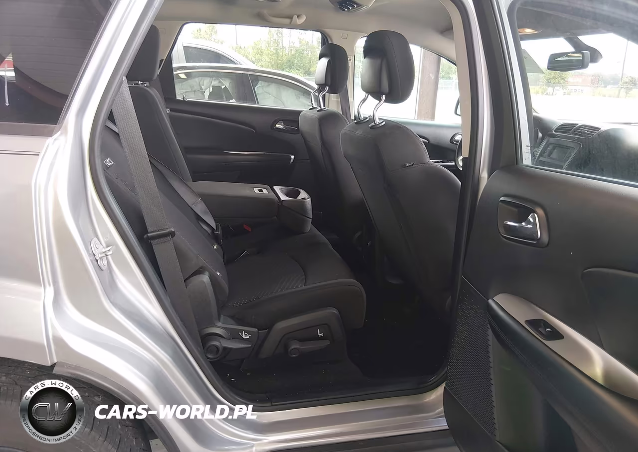 2019 Dodge Journey Se VIN:3C4PDCBB7KT820830 - 8