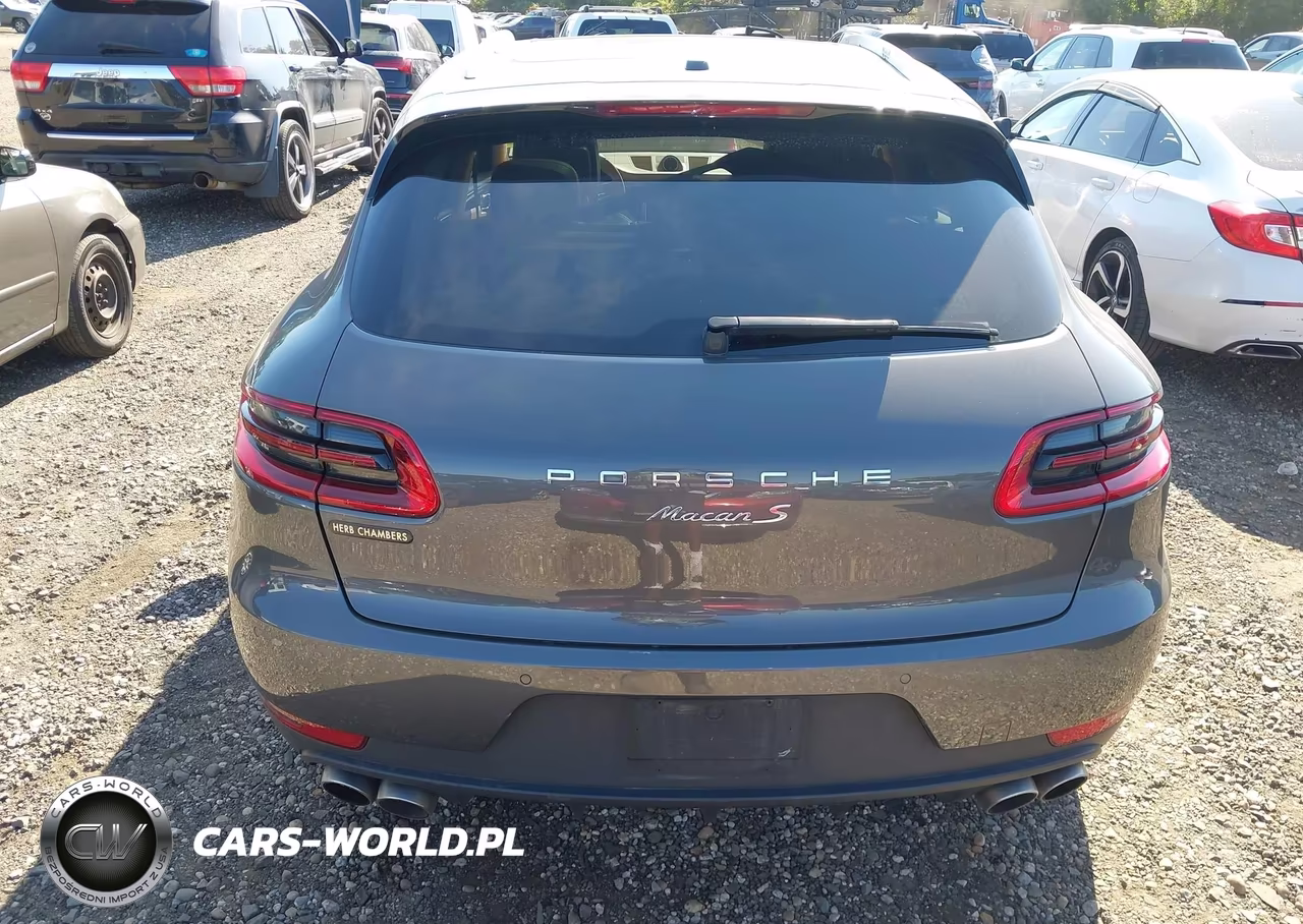 2016 Porsche Macan S VIN:WP1AB2A55GLB55624 - 16