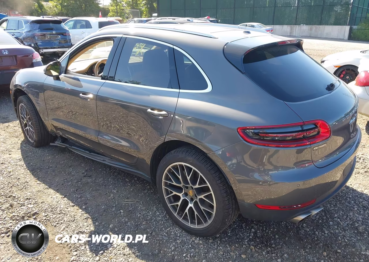 2016 Porsche Macan S VIN:WP1AB2A55GLB55624 - 3