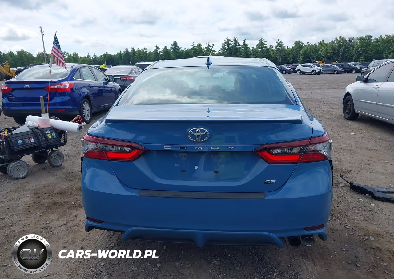 2024 Toyota Camry Se VIN:4T1G11AKXRU252163 - 17