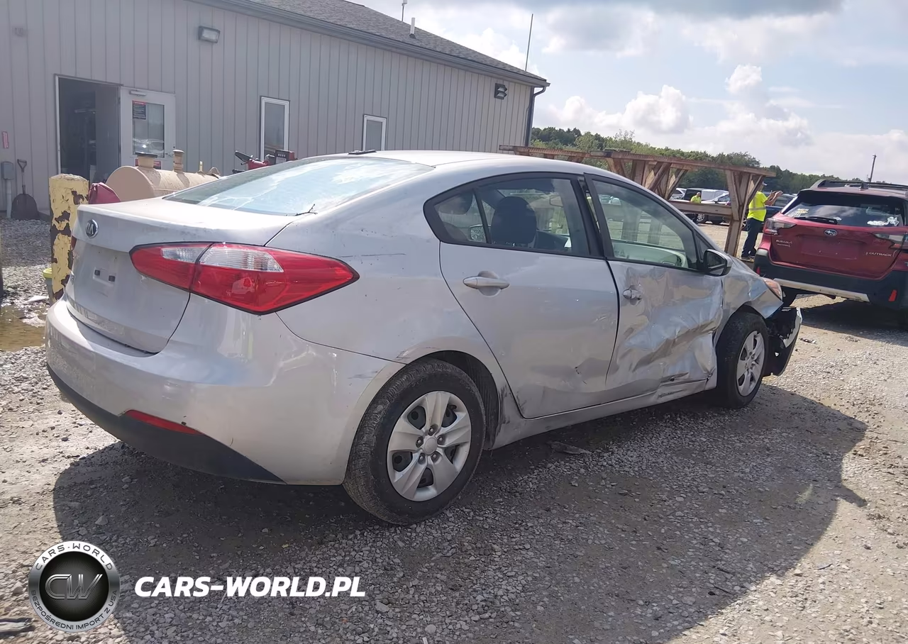 2016 Kia Forte Lx VIN:KNAFK4A65G5559746 - 4