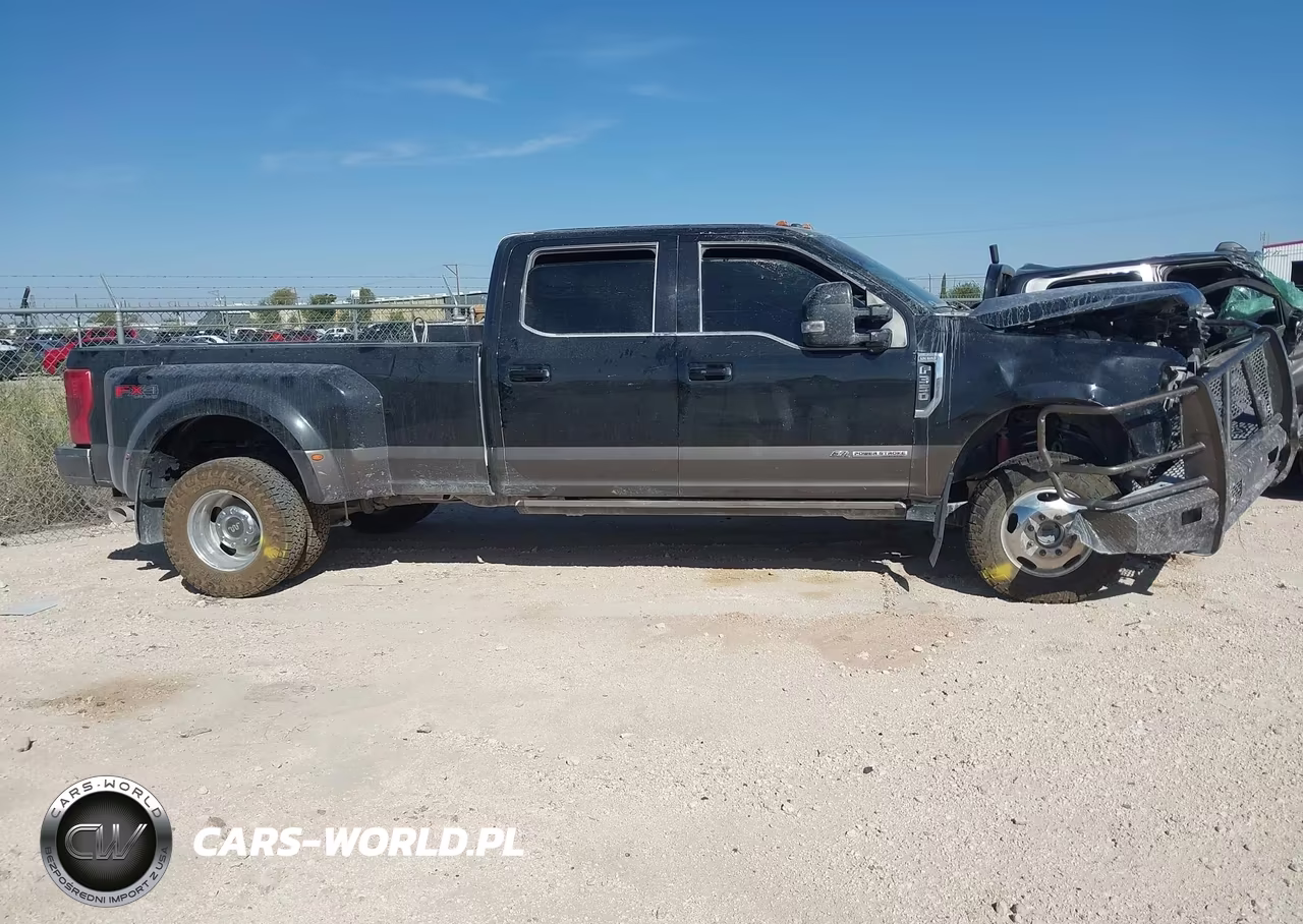 2017 Ford F-350 King Ranch VIN:1FT8W3DT4HEE94143 - 13