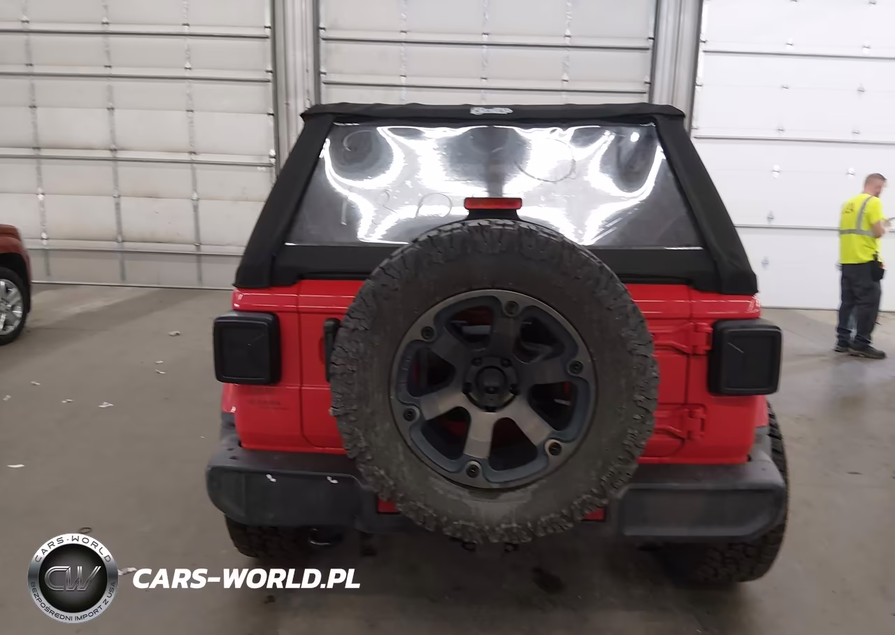 2018 Jeep Wrangler Unlimited Sahara VIN:1C4HJXEG2JW291808 - 16