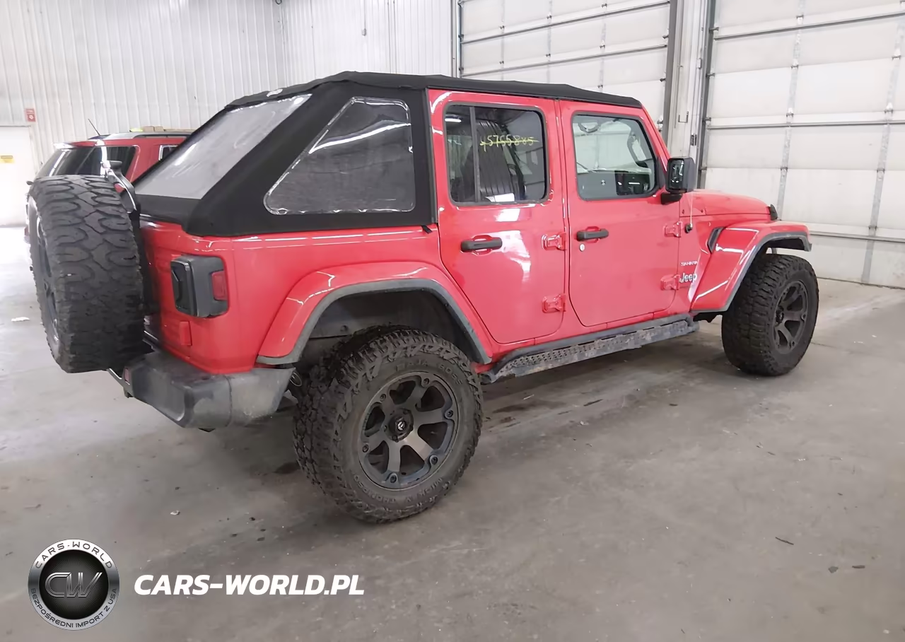 2018 Jeep Wrangler Unlimited Sahara VIN:1C4HJXEG2JW291808 - 4