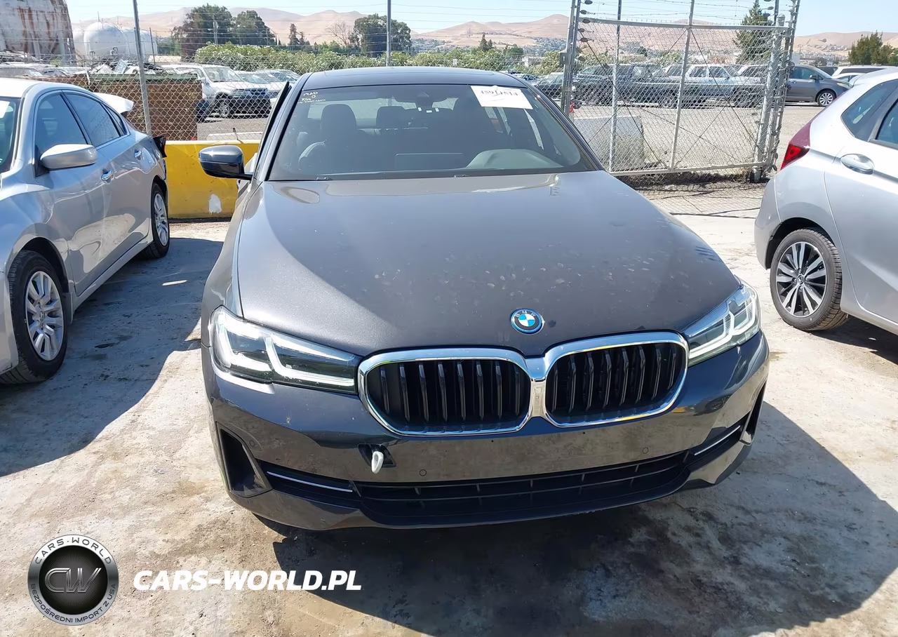 2023 BMW 530E VIN:WBA13AG02PCM79289 - 13