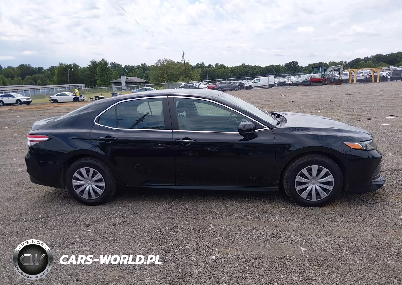 2020 Toyota Camry L VIN:4T1A11AKXLU507682 - 13