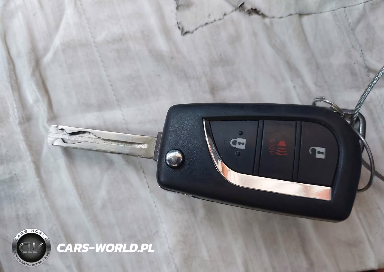 2018 Toyota Corolla Im VIN:JTNKARJE2JJ575390 - 11