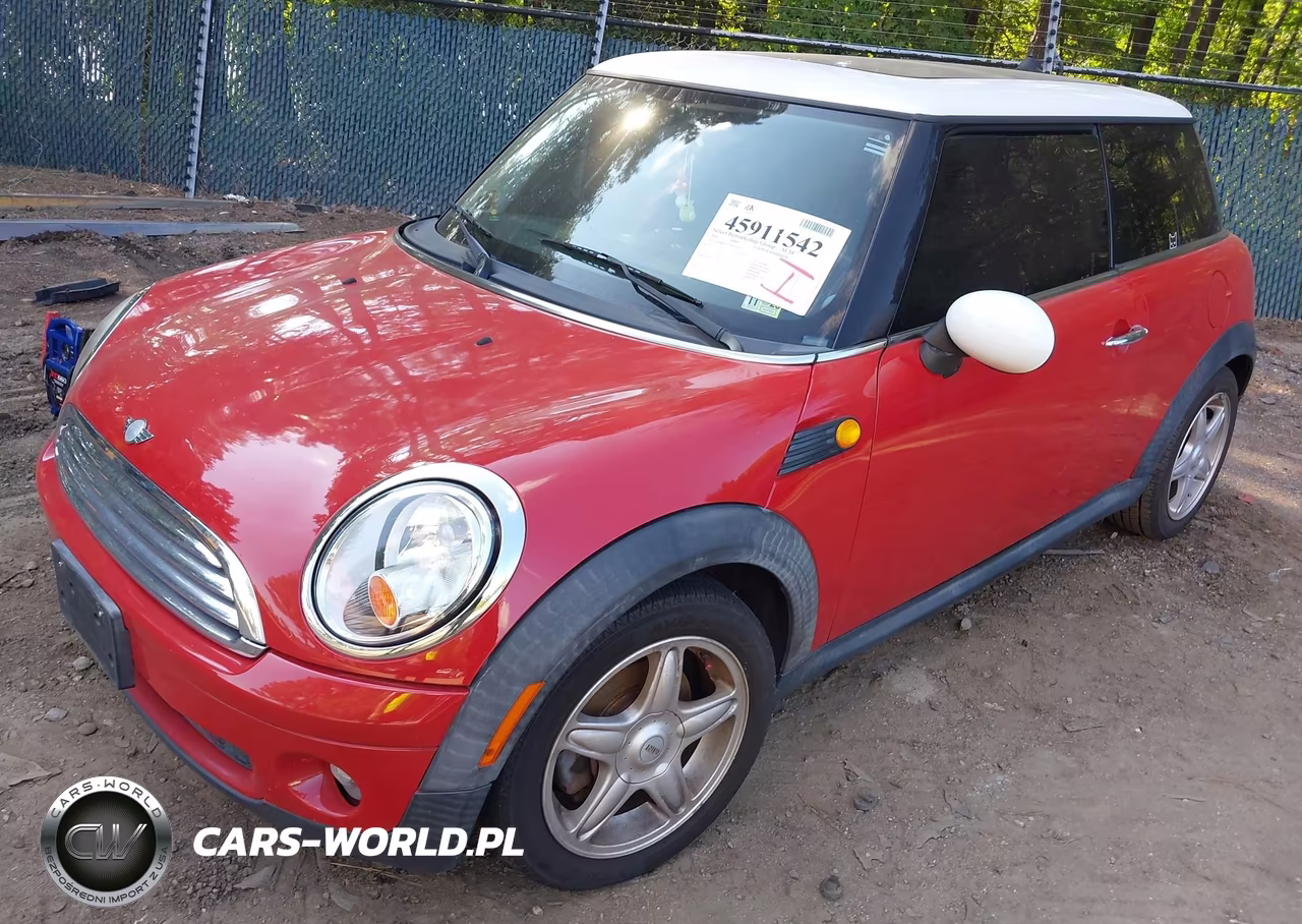 2008 Mini Cooper Hardtop VIN:WMWMF33518TT59891 - 2