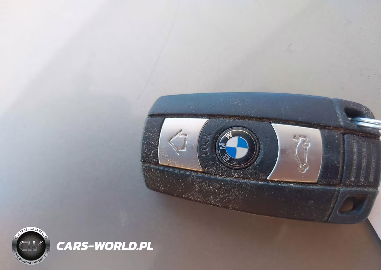 2007 BMW 550I VIN:WBANB535X7CP05415 - 11