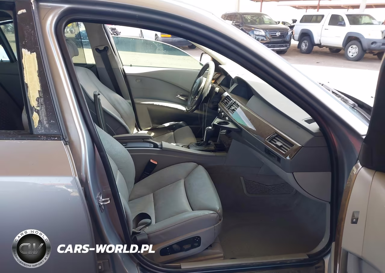 2007 BMW 550I VIN:WBANB535X7CP05415 - 5