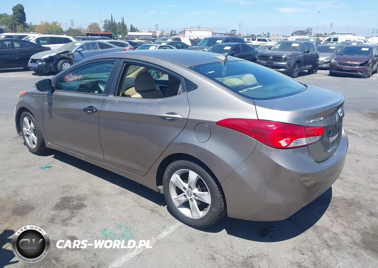 2013 Hyundai Elantra Gls VIN:5NPDH4AEXDH254481 - 3