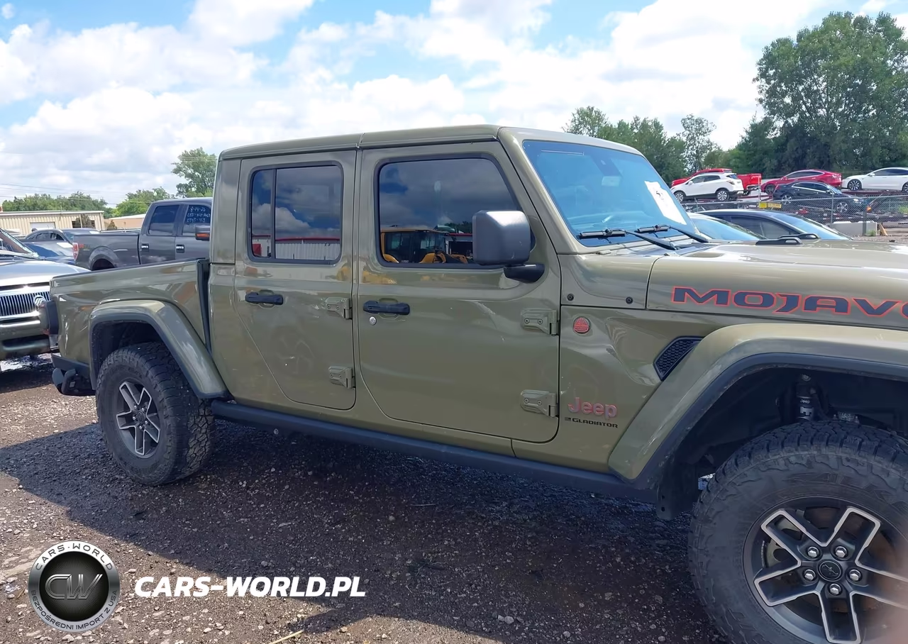 2025 Jeep Gladiator Mojave X VIN:1C6RJTEG6SL507988 - 13