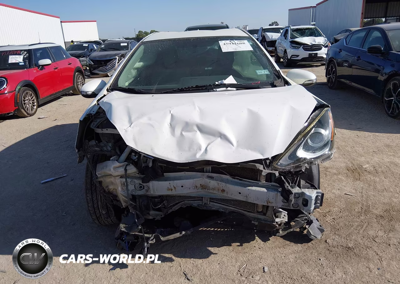 2016 Toyota Prius C One VIN:JTDKDTB31G1128175 - 6