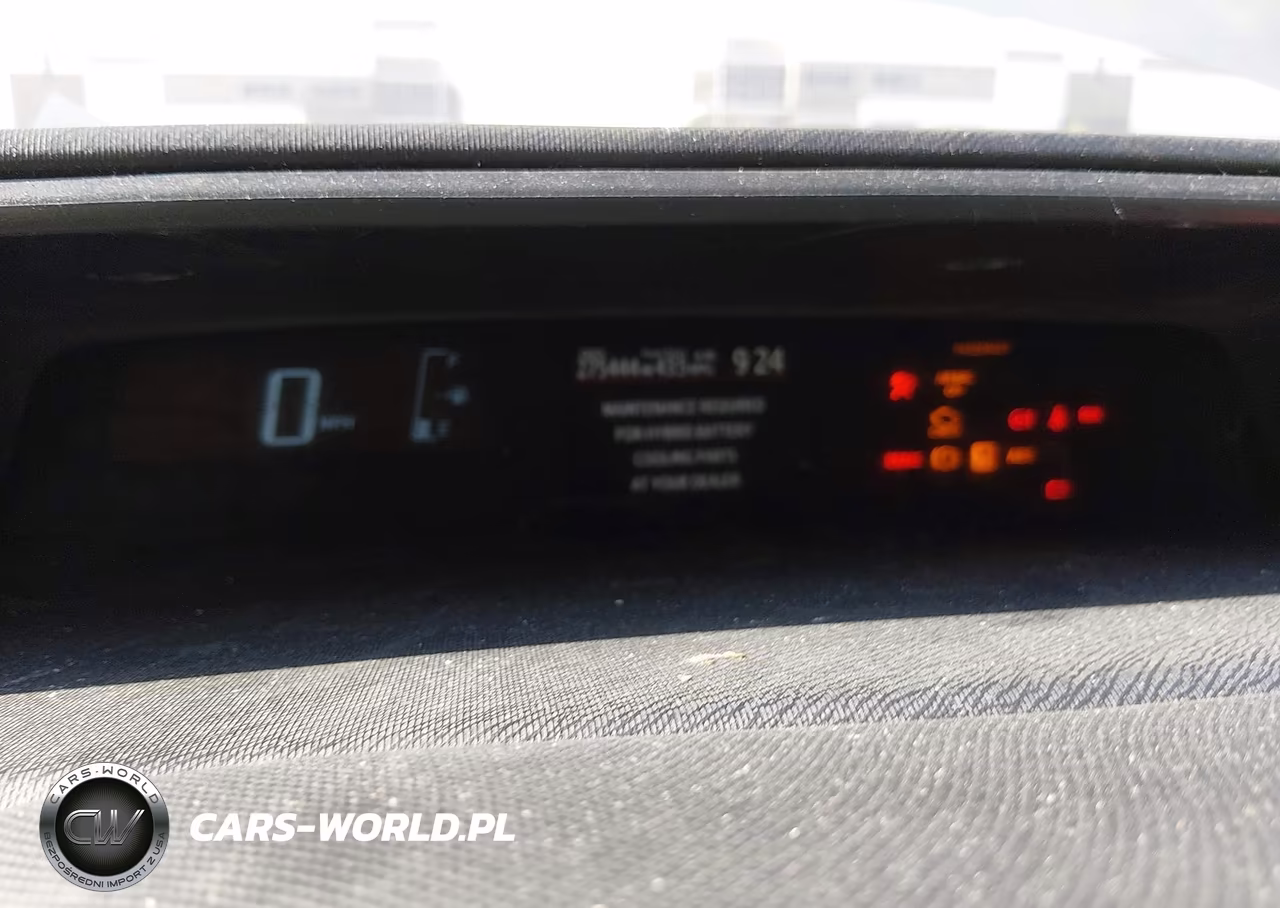 2016 Toyota Prius C One VIN:JTDKDTB31G1128175 - 7