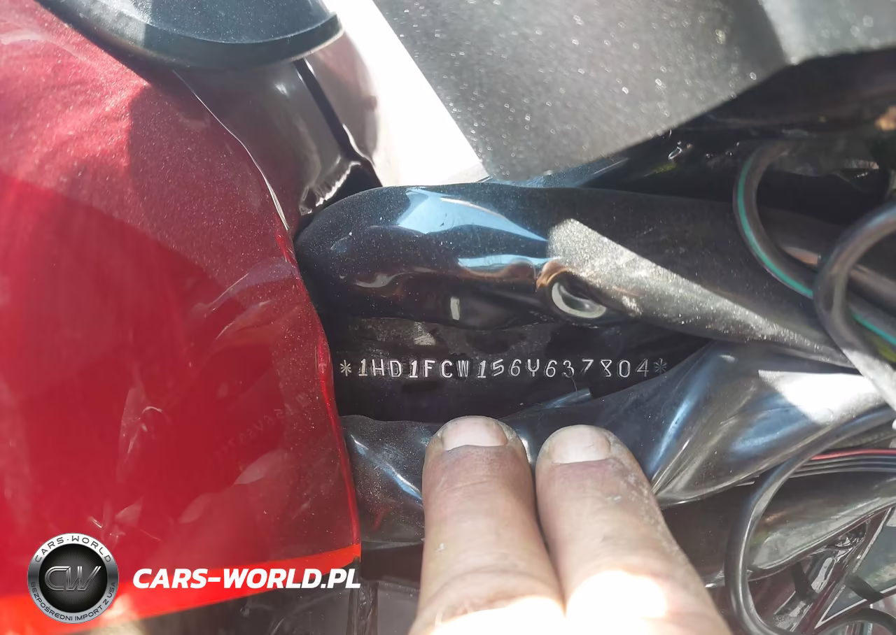 2006 Harley-Davidson Flhtcui VIN:1HD1FCW156Y637804 - 10