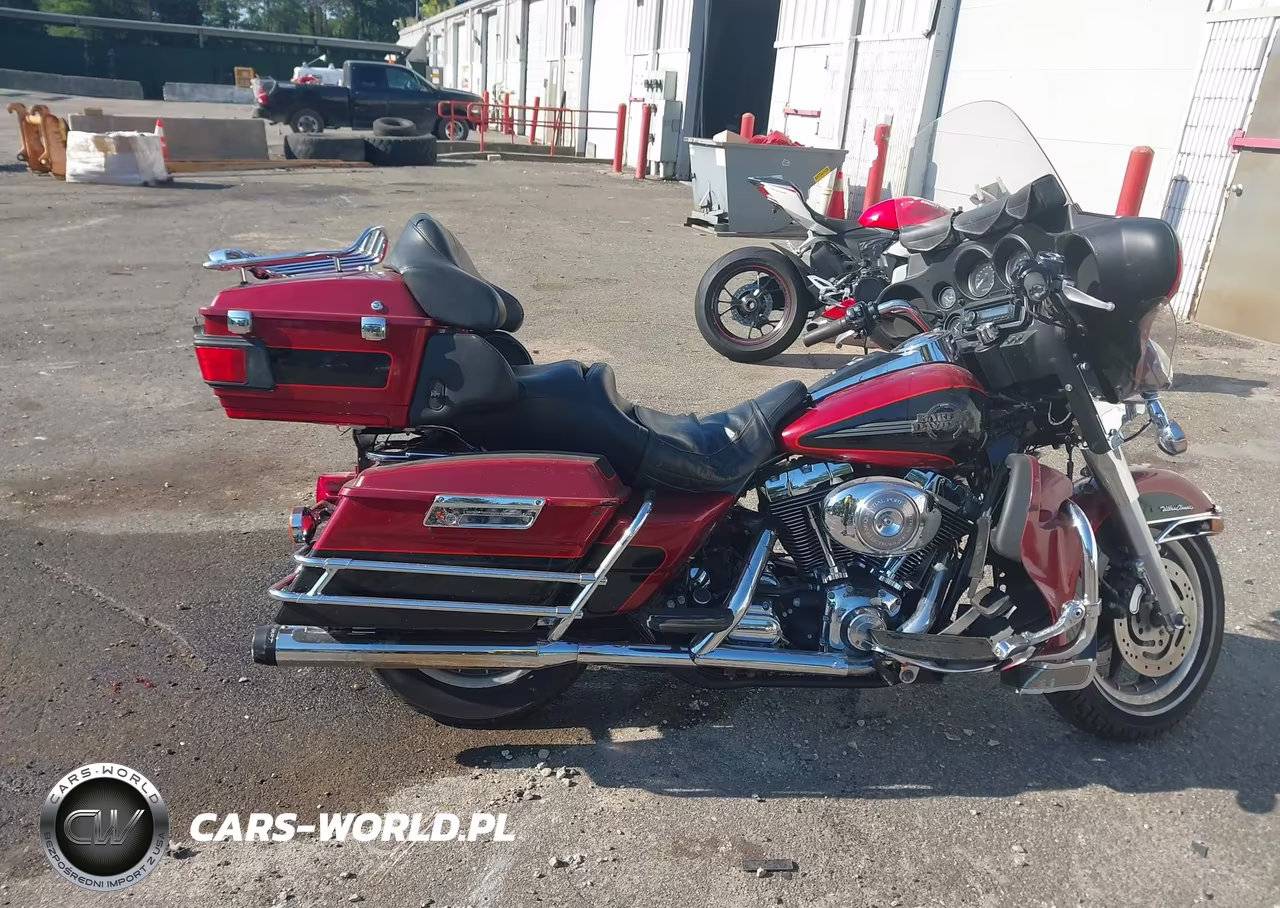 2006 Harley-Davidson Flhtcui VIN:1HD1FCW156Y637804 - 11