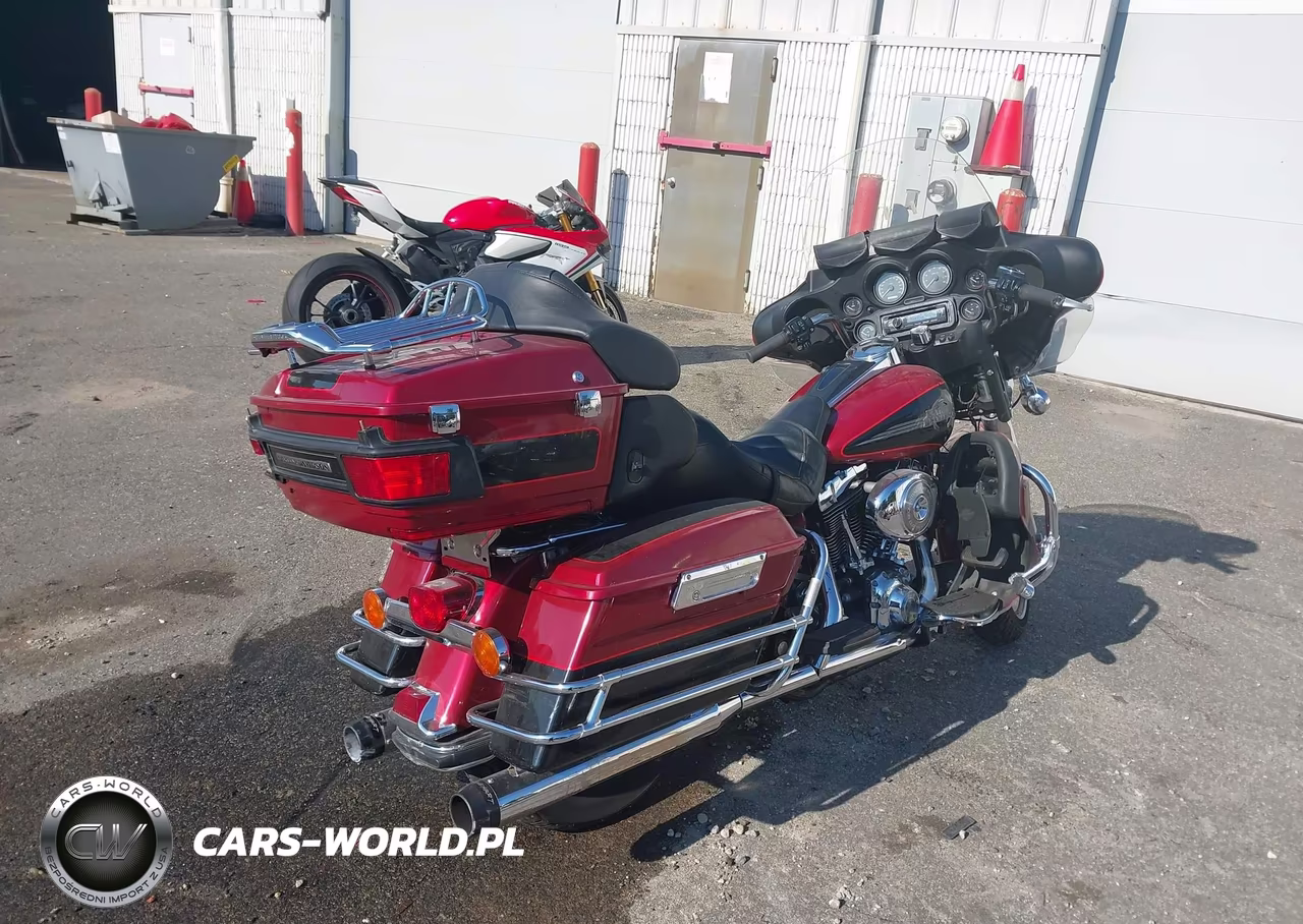 2006 Harley-Davidson Flhtcui VIN:1HD1FCW156Y637804 - 4