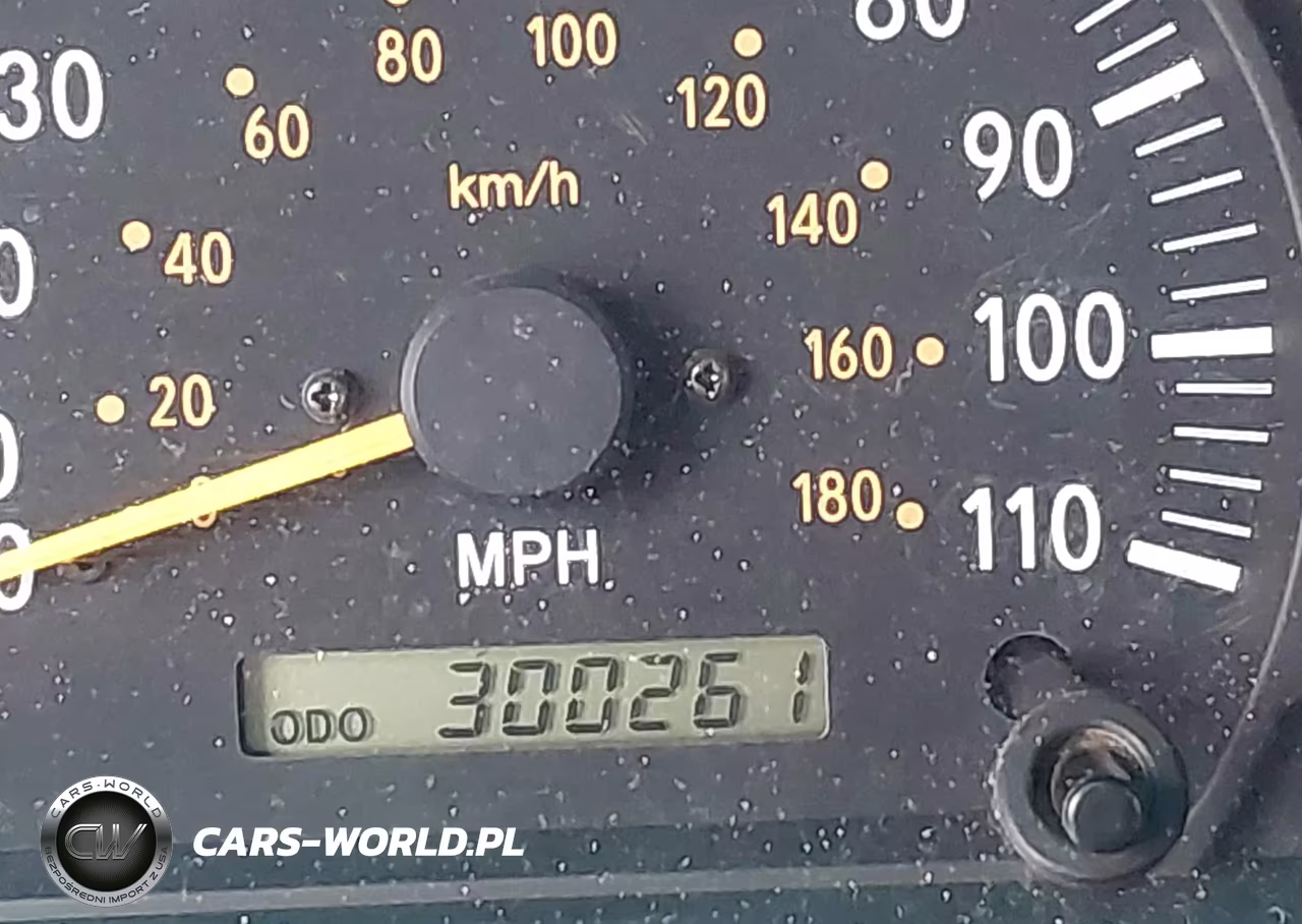 2002 Toyota Tundra Ltd V8 VIN:5TBRT38182S256781 - 15