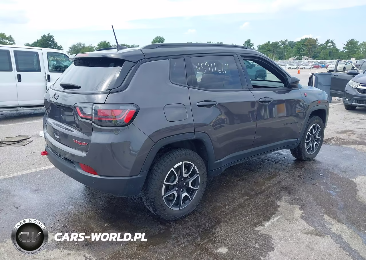 2024 Jeep Compass Trailhawk 4X4 VIN:3C4NJDDN4RT168398 - 4