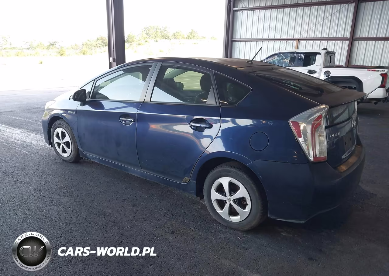 2013 Toyota Prius Two VIN:JTDKN3DU6D0351736 - 3