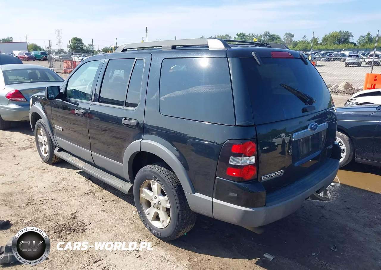 2006 Ford Explorer Xlt VIN:1FMEU73E86UA05440 - 3