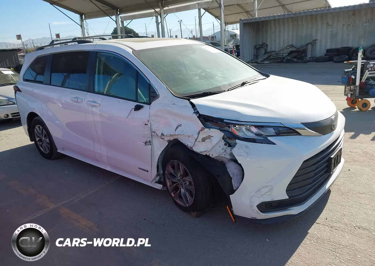 2021 Toyota Sienna Le