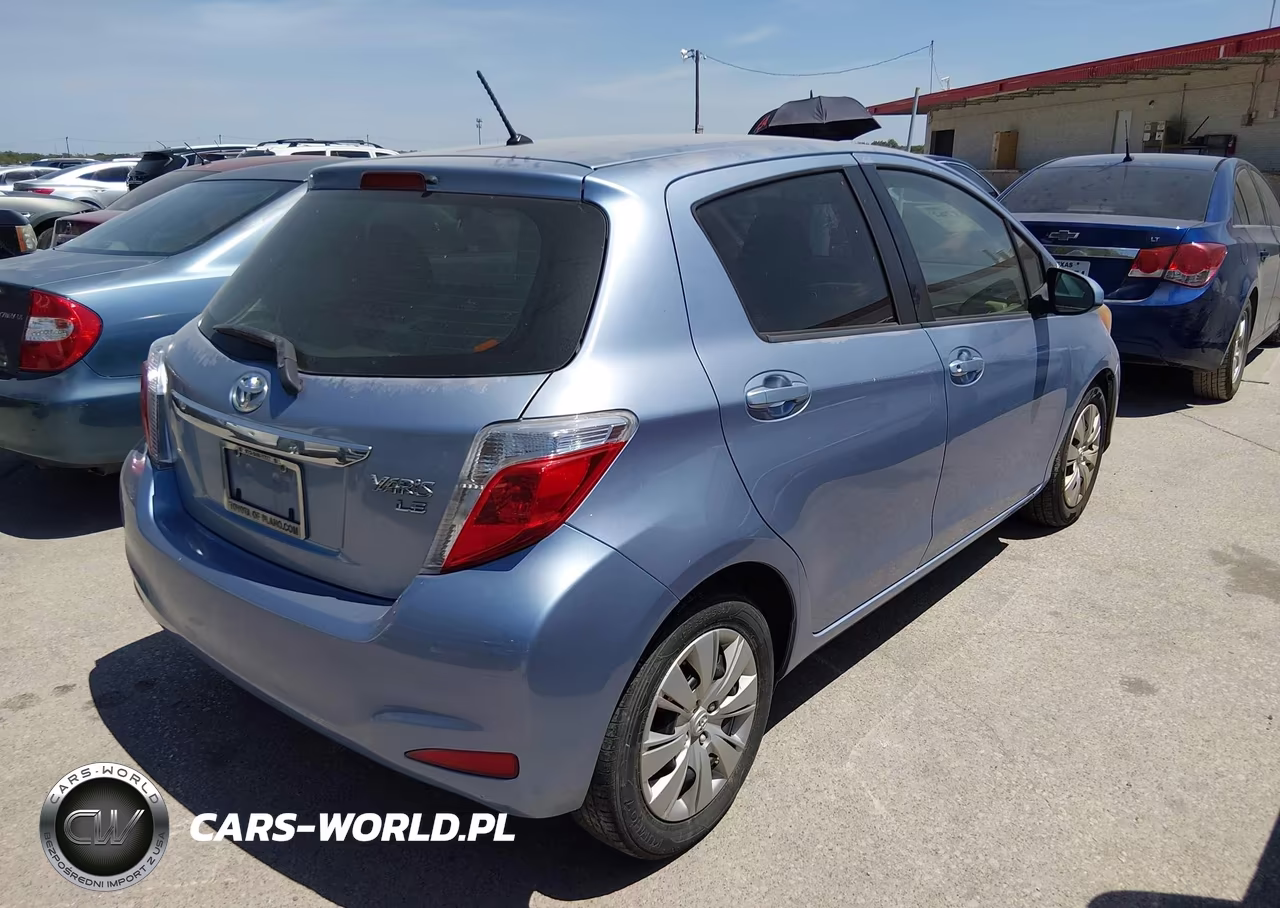 2013 Toyota Yaris Le VIN:JTDKTUD31DD553363 - 4