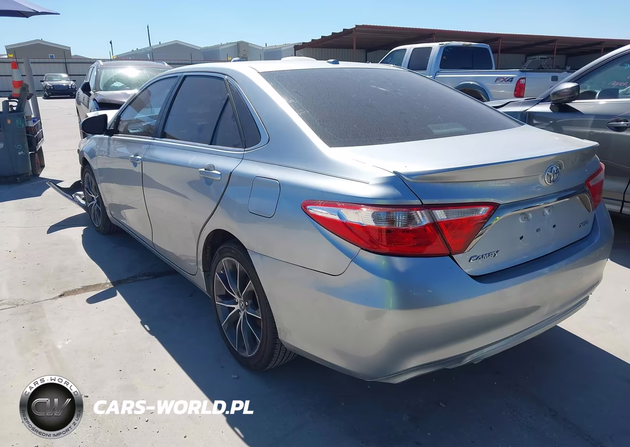 2016 Toyota Camry Xse VIN:4T1BF1FK7GU157920 - 3