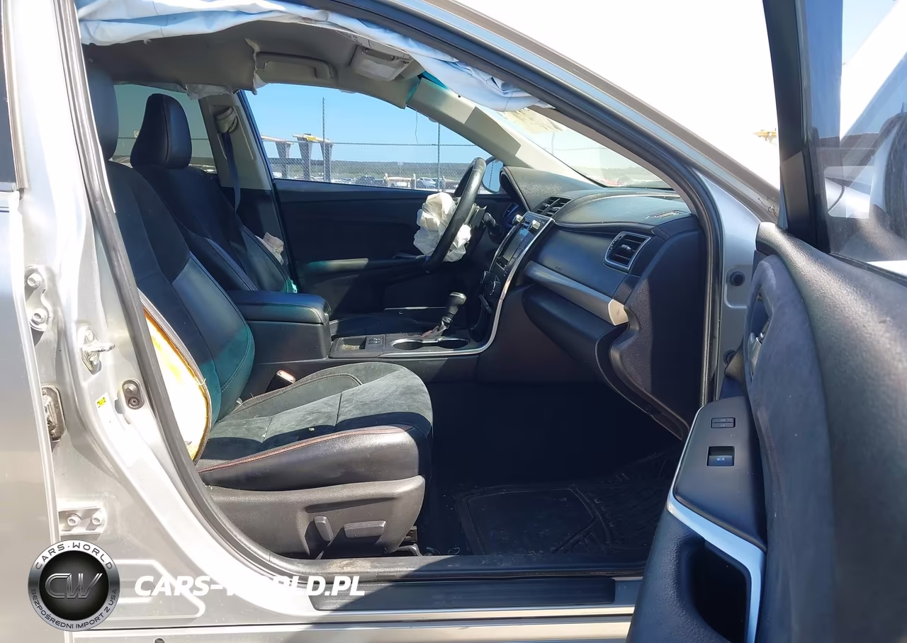 2016 Toyota Camry Xse VIN:4T1BF1FK7GU157920 - 5