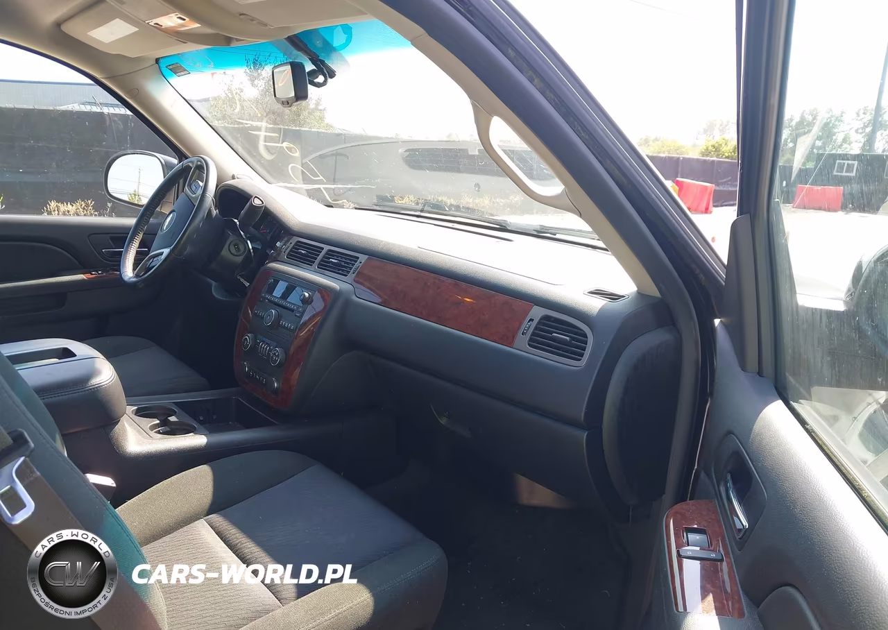 2014 Chevrolet Tahoe Ls VIN:1GNSKAE03ER247167 - 5