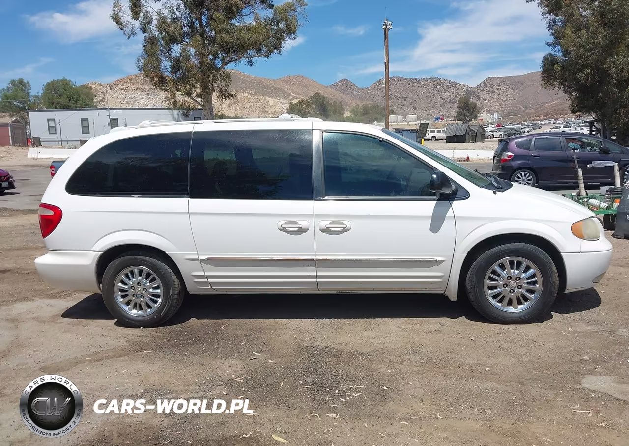 2003 Chrysler Town & Country Limited VIN:2C8GP64L33R233820 - 13