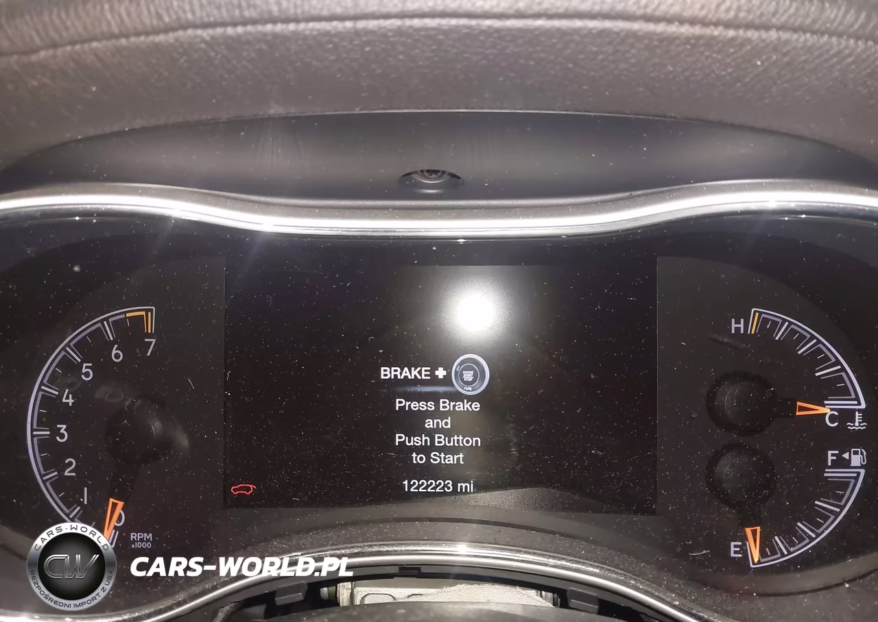2016 Jeep Grand Cherokee Overland VIN:1C4RJFCG2GC316301 - 7