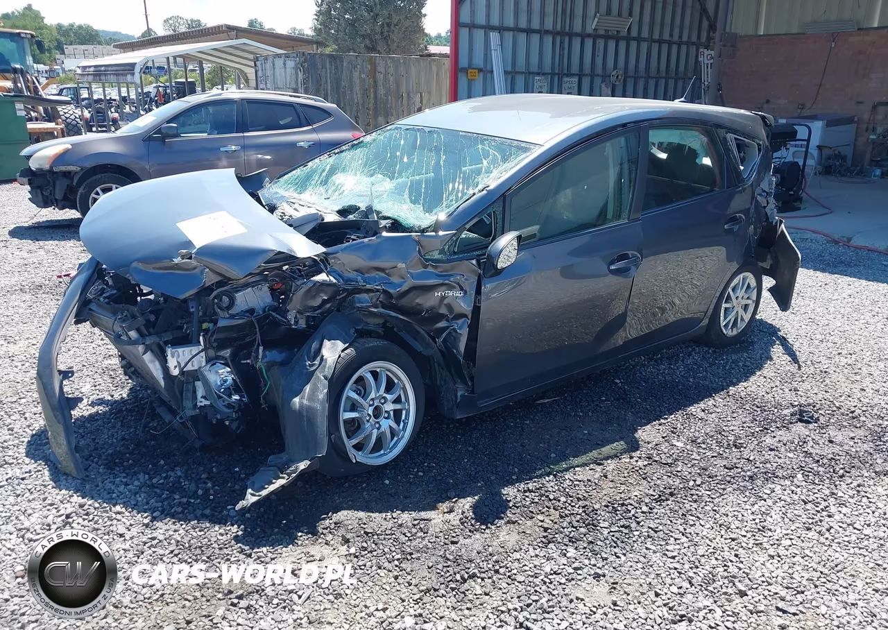2013 Toyota Prius V Three VIN:JTDZN3EU2D3230519 - 2