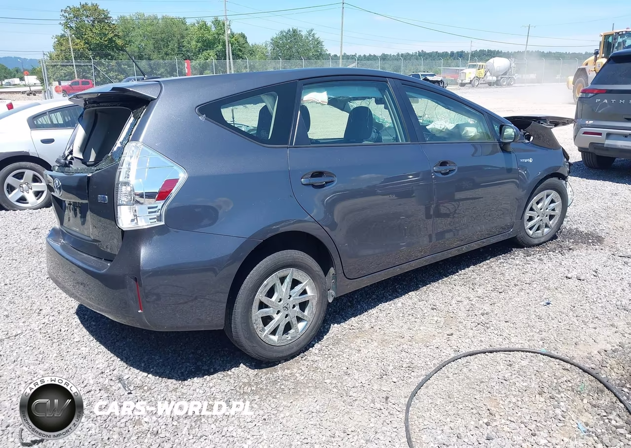 2013 Toyota Prius V Three VIN:JTDZN3EU2D3230519 - 4