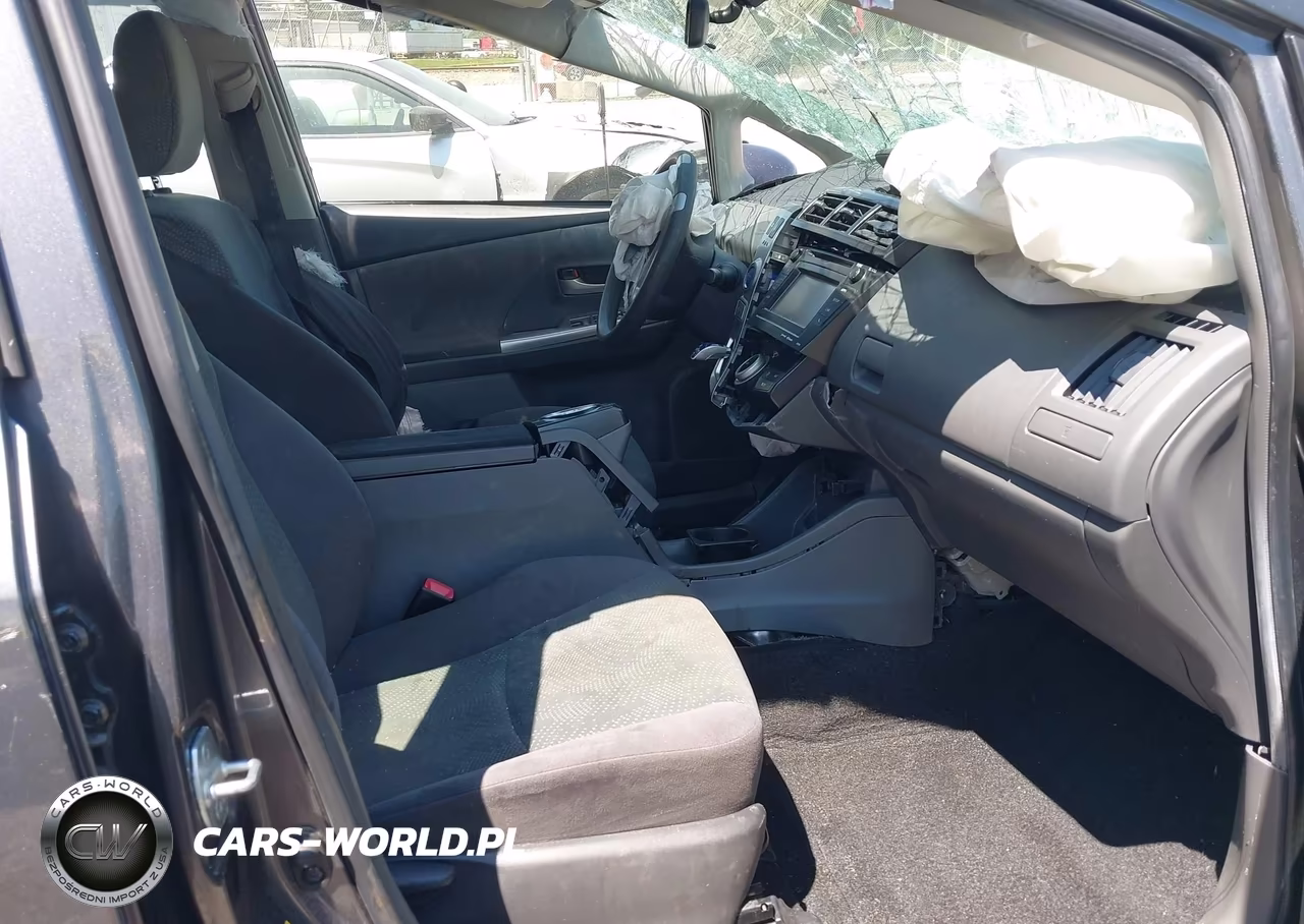 2013 Toyota Prius V Three VIN:JTDZN3EU2D3230519 - 5